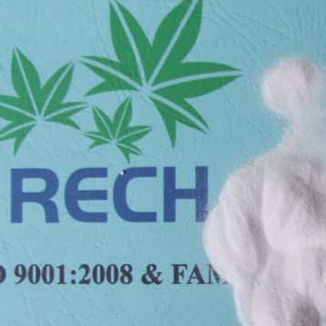 Feed additive manganese sulphate monohydrate